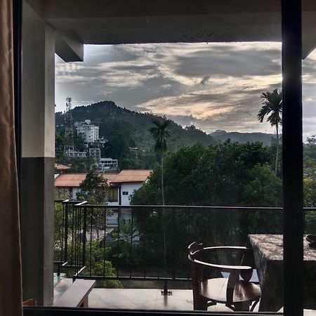 Ella Glory Inn Ngoại thất bức ảnh